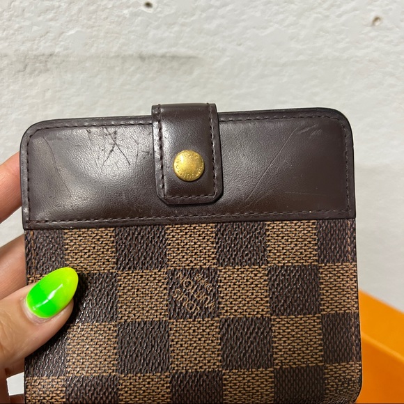 <LOWEST PRICE>100% AUTH Louis Vuitton Damier Ebene Compact Zip Wallet - Picture 10 of 13